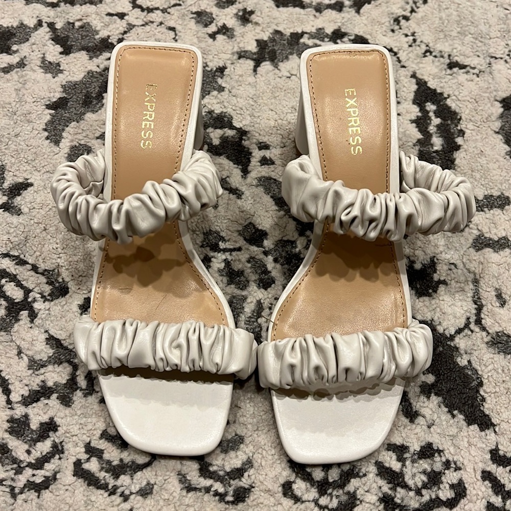 Express Scrunch Strappy Heel